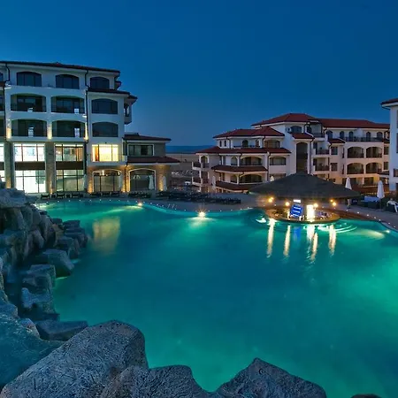 Vineyards Resort 4*